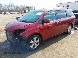 2015 Toyota Sienna LE AAS with VIN 5TDKK3DC9FS546455, listed as a IAAI auction lot 41674823 with 94,941 mi miles. Bid and sale history available at carsss.com. Image 17.
