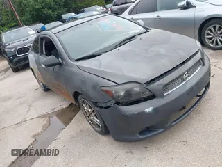 2006 Scion tC z VIN JTKDE177760091894, wystawiony jako IAAI lot #42465468 z przebiegiem 240 821 mil mil oraz . Historia ofert i sprzedaży dostępna na DreamBid. Obrazek 1.
