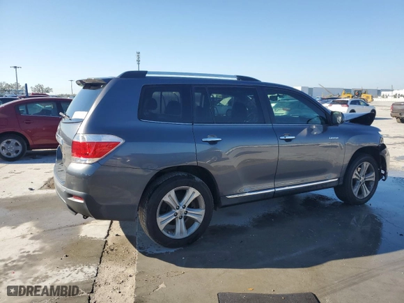 2013 Toyota Highlander Limited with VIN 5TDYK3EHXDS124308, listed as a Copart auction lot 46816875 with 104,832 mi miles and Salvage Title. Bid and sale history available at carsss.com. Image 3.