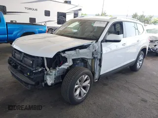 2018 Volkswagen Atlas SE with VIN 1V2CR2CAXJC594811, listed as a IAAI auction lot 42408595 with 65,247 mi miles and . Bid and sale history available at DreamBid. Image 18.