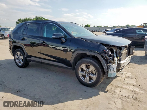 2022 Toyota RAV4 XLE with VIN 2T3P1RFV4NW292113, listed as a Copart auction lot 58870175 with 56,921 mi miles and Salvage title. Bid and sale history available at DreamBid. Image 4.