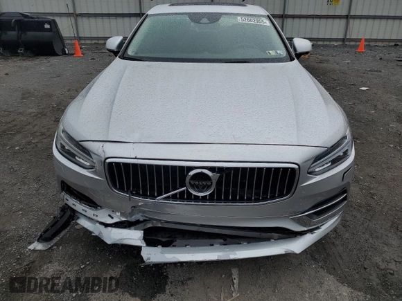 2018 Volvo S90 Inscription with VIN LVY992MLXJP008251, listed as a Copart auction lot 52602955 with 30,281 mi miles and Salvage Title. Bid and sale history available at carsss.com. Image 5.