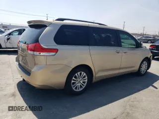 2013 Toyota Sienna XLE AAS с VIN 5TDYK3DC6DS322289, выставлен на аукционе Copart как лот 54626135 с пробегом 131 203 миль миль и Списание • Salvage title. История ставок и продаж доступна на DreamBid. Изображение 3.