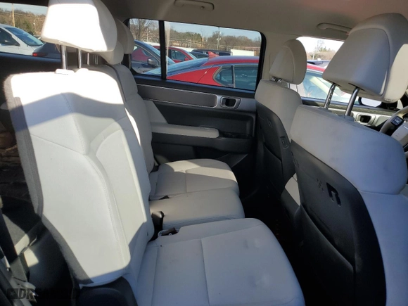 2024 Hyundai Santa Fe SE with VIN 5NMP14GL3RH011977, listed as a Copart auction lot 82750754 with 14,284 mi miles and Salvage Title. Bid and sale history available at carsss.com. Image 11.