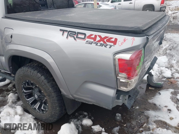 2021 Toyota Tacoma SR z VIN 3TMCZ5AN0MM386867, wystawiony jako IAAI lot #41580426 z przebiegiem 46 559 mil mil oraz . Historia ofert i sprzedaży dostępna na DreamBid. Obrazek 17.