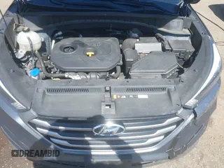 2017 Hyundai Tucson SE with VIN KM8J3CA46HU550818, listed as a IAAI auction lot 41935135 with 90,982 mi miles. Bid and sale history available at carsss.com. Image 10.