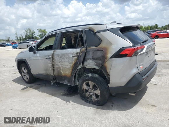 2022 Toyota RAV4 XLE with VIN 2T3W1RFV8NW190812, listed as a Copart auction lot 59731955 with 68,019 mi miles and Non repairable. Bid and sale history available at DreamBid. Image 2.