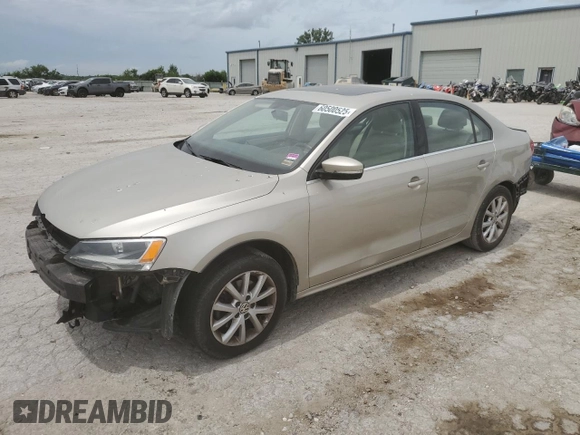 2014 Volkswagen Jetta SE with VIN 3VWD07AJ6EM209228, listed as a Copart auction lot 60500525 with 118,261 mi miles and Salvage title. Bid and sale history available at DreamBid. Image 1.