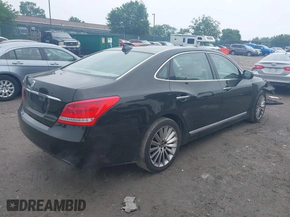 2015 Hyundai Equus Signature with VIN KMHGH4JH9FU098686, listed as a IAAI auction lot 42275775 with 102,765 mi miles and . Bid and sale history available at DreamBid. Image 4.
