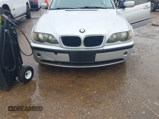 2004 BMW 3 Series 325i with VIN WBAEV33434KR33342, listed as a IAAI auction lot 41567253 with 197,674 mi miles. Bid and sale history available at carsss.com. Image 6.