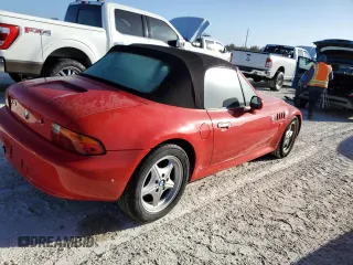 1998 BMW 3 Series 1.9L with VIN 4USCH7327WLE06471, listed as a Copart auction lot 76916034 with 0 mi miles and Salvage Title. Bid and sale history available at carsss.com. Image 3.