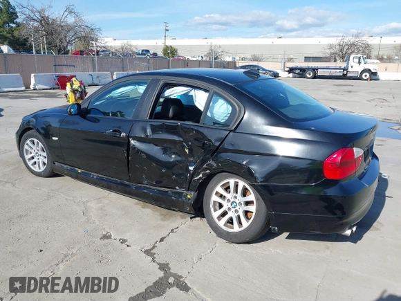 2006 BMW 3 Series 325i with VIN WBAVB17546NK38630, listed as a IAAI auction lot 41819268 with 132,462 mi miles. Bid and sale history available at carsss.com. Image 3.