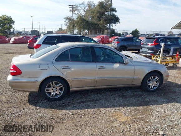 2005 Mercedes-Benz E-Class 3.2L with VIN WDBUF65J05A706096, listed as a IAAI auction lot 41482289 with 110,531 mi miles. Bid and sale history available at carsss.com. Image 13.