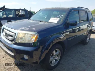 2011 Honda Pilot EX-L with VIN 5FNYF4H53BB100669, listed as a IAAI auction lot 42028998 with 137,215 mi miles. Bid and sale history available at carsss.com. Image 2.