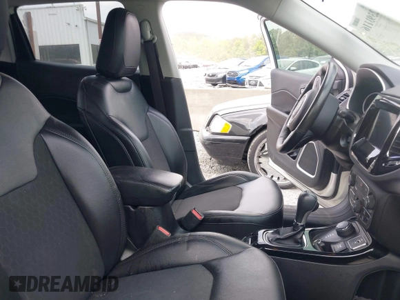 2019 Jeep Compass Latitude с VIN 3C4NJDBB6KT741137, выставлен на аукционе IAAI как лот 42393116 с пробегом 55 684 миль миль и . История ставок и продаж доступна на DreamBid. Изображение 5.
