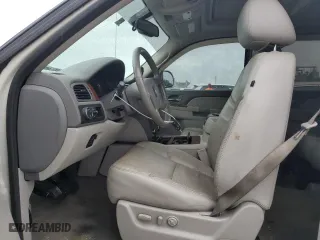 2013 Chevrolet Avalanche LTZ with VIN 3GNMCGE0XDG368091, listed as a Copart auction lot 73945984 with 0 mi miles and Salvage Title. Bid and sale history available at carsss.com. Image 7.