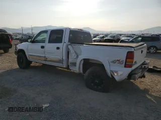 2003 GMC Sierra 1500HD SLT z VIN 1GTGK13U53F217669, wystawiony jako Copart lot #74547254 z przebiegiem 204 966 mil mil oraz Czysty tytuł • Clean title. Historia ofert i sprzedaży dostępna na DreamBid. Obrazek 2.