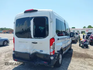 2020 Ford Transit Passenger XL z VIN 1FBAX2C80LKA23515, wystawiony jako IAAI lot #42176965 z przebiegiem 219 360 mil mil oraz . Historia ofert i sprzedaży dostępna na DreamBid. Obrazek 6.
