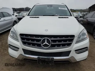 2013 Mercedes-Benz M 350 with VIN 4JGDA2EB9DA243869, listed as a Copart auction lot 44978135 with 111,549 mi miles and Salvage Title. Bid and sale history available at carsss.com. Image 5.