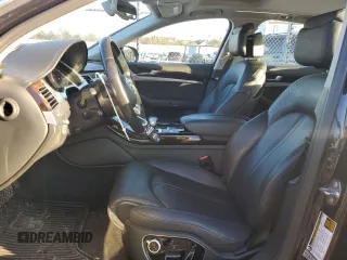 2015 Audi A8 z VIN WAUJGAFD4FN028750, wystawiony jako Copart lot #89099265 z przebiegiem 44 149 mil mil oraz Szkoda całkowita • Salvage title. Historia ofert i sprzedaży dostępna na DreamBid. Obrazek 7.