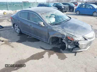 2014 Acura ILX with VIN 19VDE1F39EE008129, listed as a IAAI auction lot 41618452 with 149,395 mi miles. Bid and sale history available at carsss.com. Image 1.