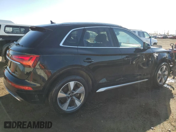 2024 Audi Q5 Komfort with VIN WA1AAAFY0R2062076, listed as a Copart auction lot 52988995 with 24,663 mi miles and Salvage Title. Bid and sale history available at carsss.com. Image 3.