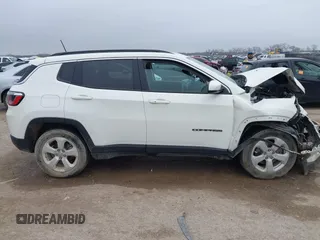 2020 Jeep Compass Altitude z VIN 3C4NJCBB9LT108501, wystawiony jako IAAI lot #41700451 z przebiegiem 66 395 mil mil oraz . Historia ofert i sprzedaży dostępna na DreamBid. Obrazek 13.