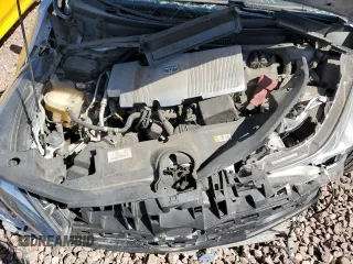 2019 Toyota Prius LE z VIN JTDL9RFU8K3000878, wystawiony jako Copart lot #49910575 z przebiegiem 169 918 mil mil oraz Szkoda całkowita • Salvage title. Historia ofert i sprzedaży dostępna na DreamBid. Obrazek 12.