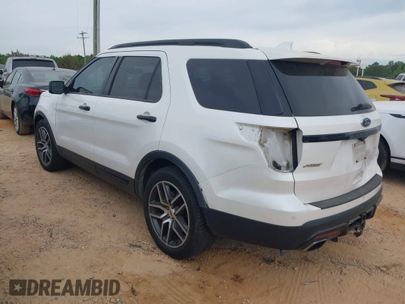 2016 Ford Explorer Sport with VIN 1FM5K8GT1GGB31627, listed as a IAAI auction lot 42076858 with 114,505 mi miles and . Bid and sale history available at carsss.com. Image 3.
