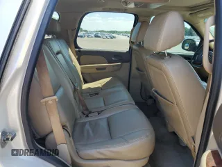2009 Chevrolet Tahoe LTZ с VIN 1GNFC33009R171376, выставлен на аукционе Copart как лот 52502895 с пробегом 240 712 миль миль и Списание • Salvage title. История ставок и продаж доступна на DreamBid. Изображение 11.