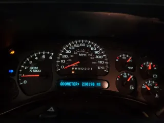 2006 Chevrolet Silverado 1500 LT1 with VIN 1GCEC19V76Z125535, listed as a Copart auction lot 51112165 with 230,190 mi miles and Clean Title. Bid and sale history available at carsss.com. Image 9.