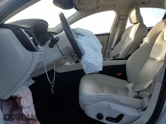 2019 Volvo S60 Momentum with VIN 7JR102FK5KG010818, listed as a Copart auction lot 41748445 with 23,632 mi miles and Salvage Title. Bid and sale history available at carsss.com. Image 7.
