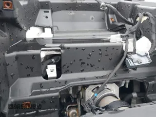 2017 Cadillac CTS-V z VIN 1G6A15S64H0156458, wystawiony jako IAAI lot #41565537 z przebiegiem Nie podano mil oraz . Historia ofert i sprzedaży dostępna na DreamBid. Obrazek 15.