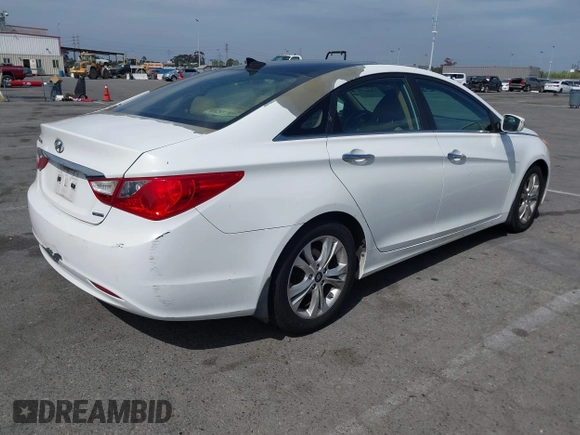 2013 Hyundai Sonata Limited with VIN 5NPEC4AC3DH585887, listed as a IAAI auction lot 42046976 with 126,675 mi miles and . Bid and sale history available at carsss.com. Image 4.