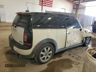 2010 MINI Clubman z VIN WMWML3C57ATX37968, wystawiony jako Copart lot #59858795 z przebiegiem 166 591 mil mil oraz Szkoda całkowita • Salvage title. Historia ofert i sprzedaży dostępna na DreamBid. Obrazek 3.