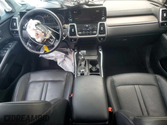 2022 Kia Sorento EX z VIN 5XYRH4LF9NG104561, wystawiony jako Copart lot #85367444 z przebiegiem 51 908 mil mil oraz Szkoda całkowita • Salvage title. Historia ofert i sprzedaży dostępna na DreamBid. Obrazek 8.