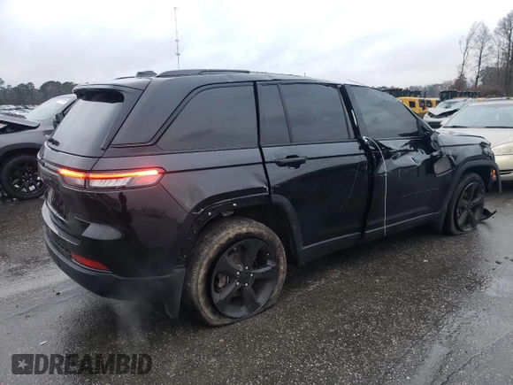 2023 Jeep Grand Cherokee Altitude z VIN 1C4RJGAG0PC629839, wystawiony jako Copart lot #41380015 z przebiegiem 19 540 mil mil oraz Szkoda całkowita • Salvage title. Historia ofert i sprzedaży dostępna na DreamBid. Obrazek 3.