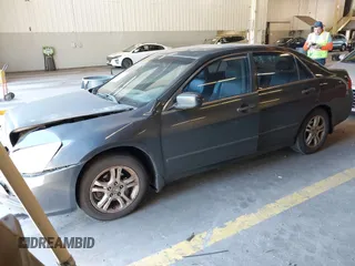 2006 Honda Accord EX-L z VIN 1HGCM56816A056450, wystawiony jako IAAI lot #42185375 z przebiegiem 314 620 mil mil oraz . Historia ofert i sprzedaży dostępna na DreamBid. Obrazek 18.