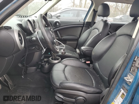 2011 MINI Countryman S with VIN WMWZC5C57BWM10732, listed as a Copart auction lot 83070254 with 117,330 mi miles and Clean Title. Bid and sale history available at DreamBid. Image 7.