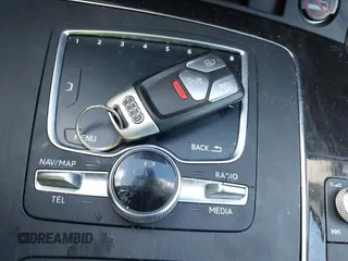 2020 Audi Q5 Premium Plus z VIN WA1BNAFY9L2007285, wystawiony jako IAAI lot #41567118 z przebiegiem 64 913 mil mil oraz . Historia ofert i sprzedaży dostępna na DreamBid. Obrazek 11.