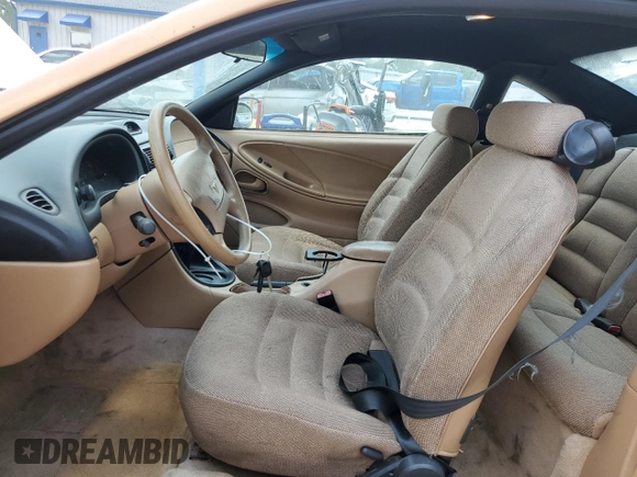 1997 Ford Mustang with VIN 1FALP4047VF152855, listed as a Copart auction lot 62348185 with 40,797 mi miles and Non repairable. Bid and sale history available at DreamBid. Image 7.
