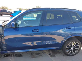 2021 BMW X5 xDrive45e with VIN 5UXTA6C06M9F65364, listed as a IAAI auction lot 41243236 with 1 mi miles. Bid and sale history available at carsss.com. Image 15.