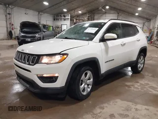 2018 Jeep Compass Latitude z VIN 3C4NJDBB7JT455568, wystawiony jako IAAI lot #41790361 z przebiegiem 47 646 mil mil oraz . Historia ofert i sprzedaży dostępna na DreamBid. Obrazek 2.