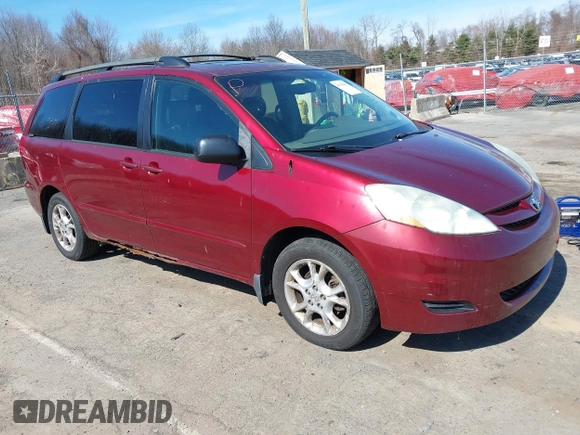 2006 Toyota Sienna LE with VIN 5TDBA23C46S060554, listed as a IAAI auction lot 41791667 with 286,359 mi miles. Bid and sale history available at carsss.com. Image 1.