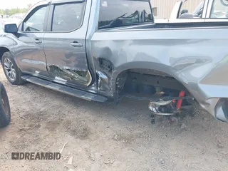 2021 Chevrolet Silverado 1500 LT z VIN 1GCUYDED3MZ411911, wystawiony jako IAAI lot #42005209 z przebiegiem 29 253 mil mil oraz . Historia ofert i sprzedaży dostępna na DreamBid. Obrazek 6.