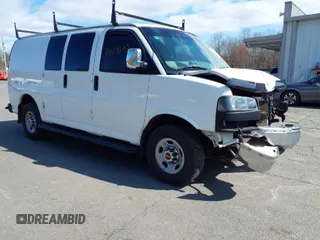 2014 GMC Savana Cargo with VIN 1GTW7FCAXE1915419, listed as a IAAI auction lot 41825607 with 154,375 mi miles. Bid and sale history available at carsss.com. Image 1.