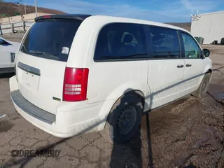2008 Chrysler Town & Country LX with VIN 2A8HR44H58R139714, listed as a IAAI auction lot 41134005 with 184,567 mi miles. Bid and sale history available at carsss.com. Image 4.