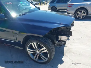 2014 Mercedes-Benz GLK 350 with VIN WDCGG5HB0EG337418, listed as a IAAI auction lot 41897311 with 161,358 mi miles and . Bid and sale history available at DreamBid. Image 20.