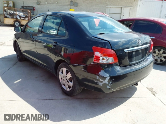 2012 Toyota Yaris z VIN JTDBT4K37CL017301, wystawiony jako IAAI lot #42217076 z przebiegiem 177 722 mil mil oraz . Historia ofert i sprzedaży dostępna na DreamBid. Obrazek 3.