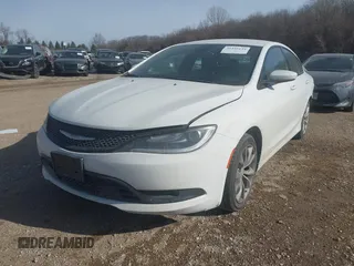 2016 Chrysler 200 S with VIN 1C3CCCBG0GN100441, listed as a IAAI auction lot 41445135 with 122,072 mi miles. Bid and sale history available at carsss.com. Image 17.
